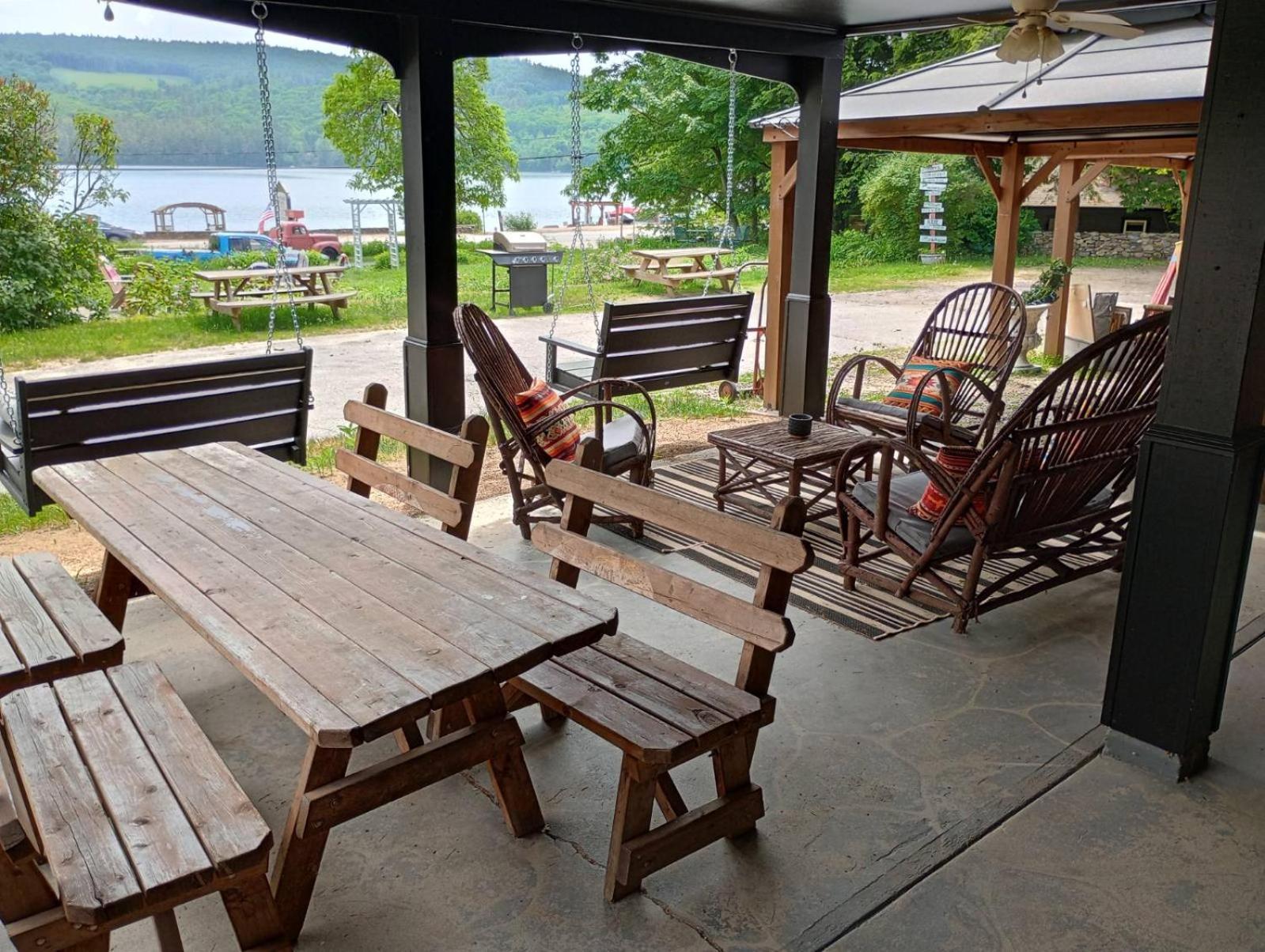 Cottage Place On Squam Lake - Suites Holderness Zewnętrze zdjęcie